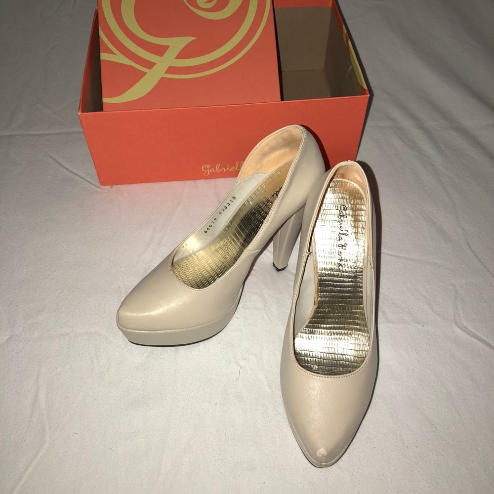 Platform heels in women